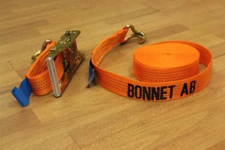 bonnet-1487672